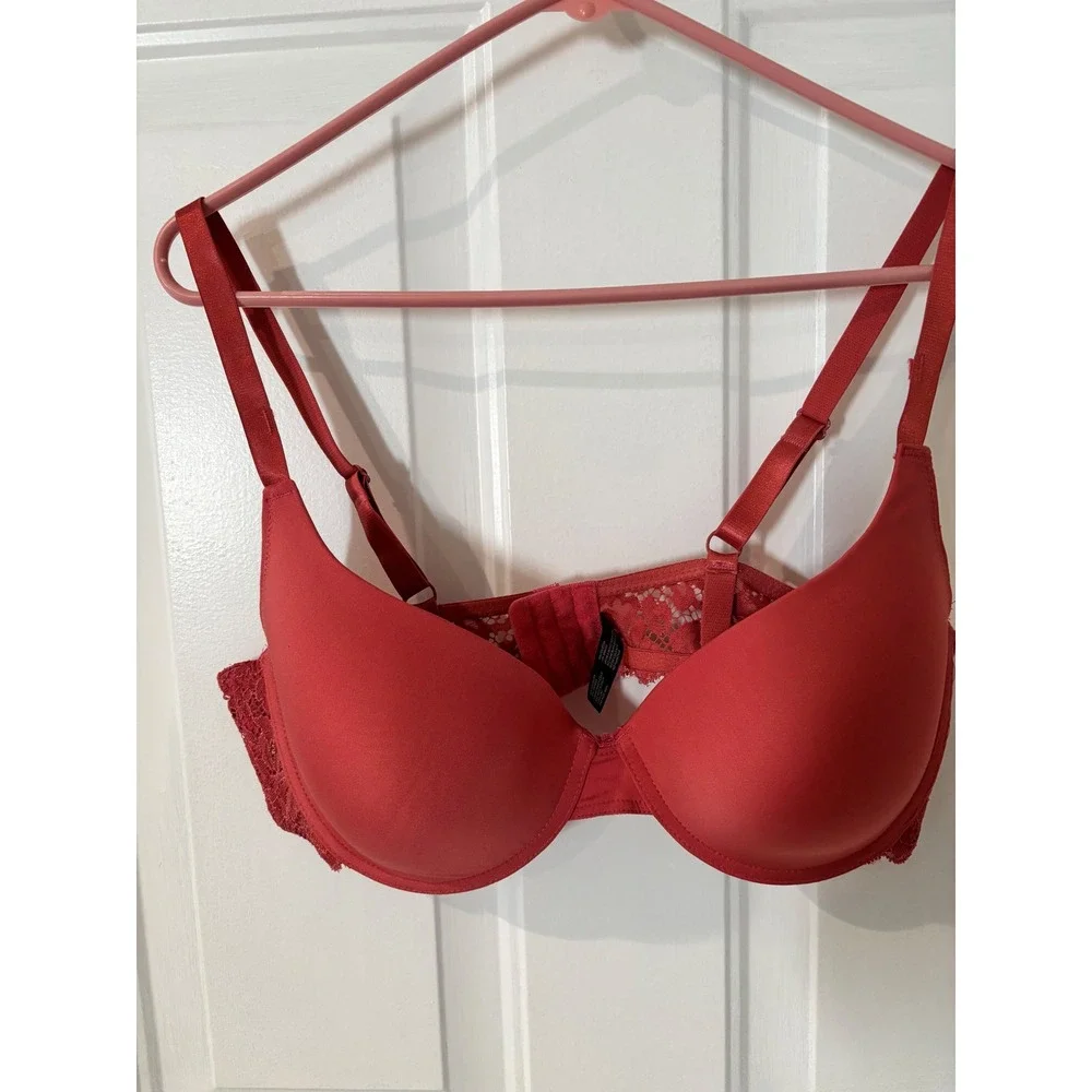 XOXO Lace Trim Padded T-Shirt Bra Adjustable Straps‎ P835-16 40C